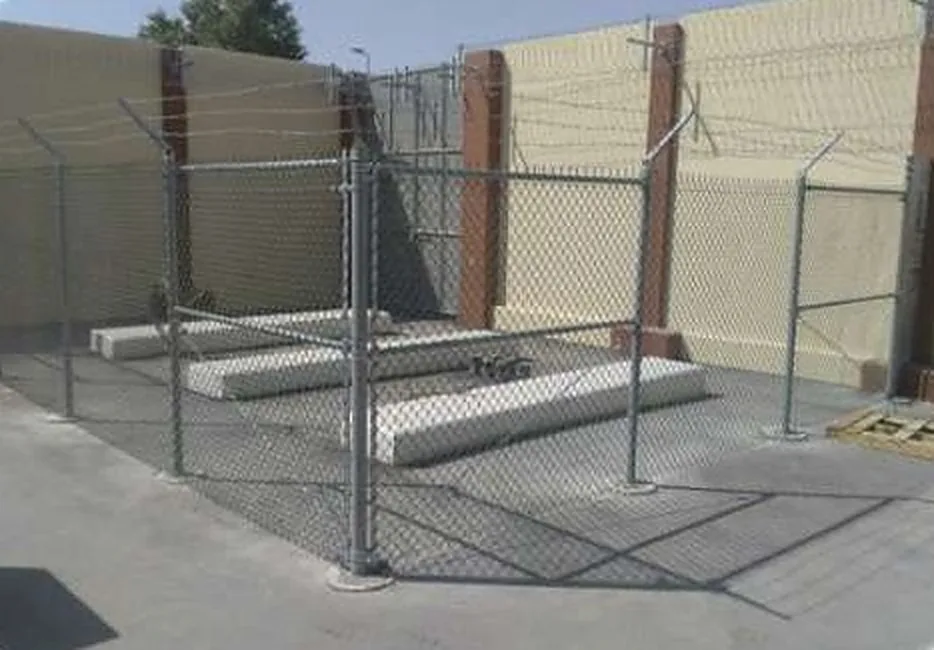 Bay fencing